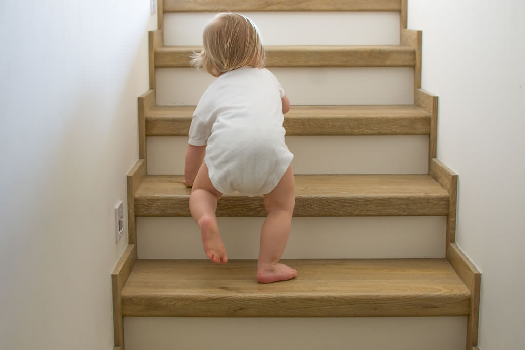 Treppen aus Holz und Stahl im Vergleich